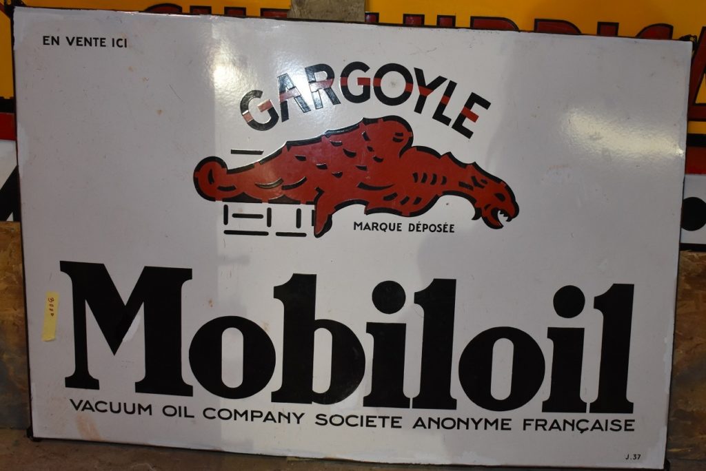 Mobiloil Gargoyle Fraucaise – DB Collectible Signs